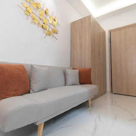 Lia's Luxury Intown Apartment, Primary Location *