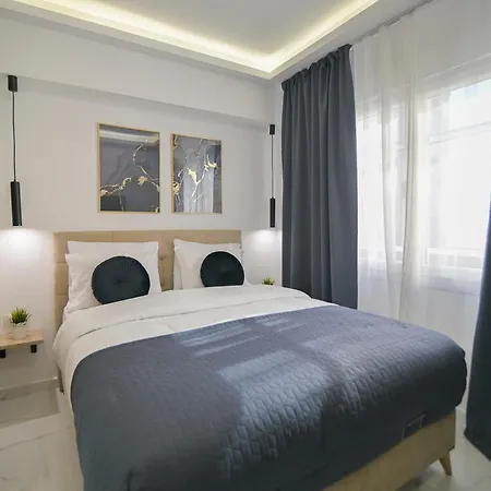 Lia's Luxury Intown Apartment, Primary Location Lejlighed *