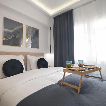Lia's Luxury Intown Apartment, Primary Location