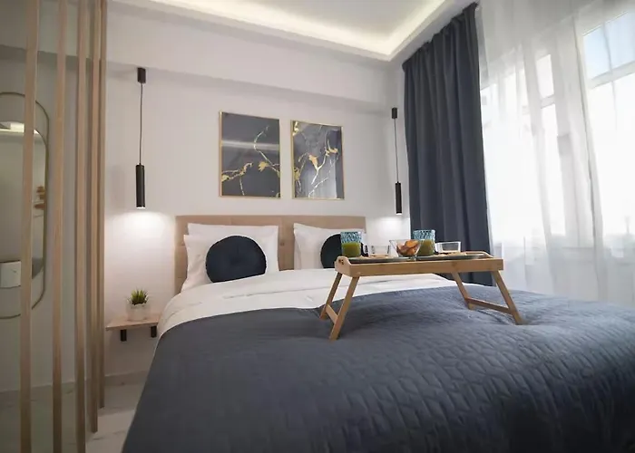 아파트 Lia's Luxury Intown Apartment, Primary Location