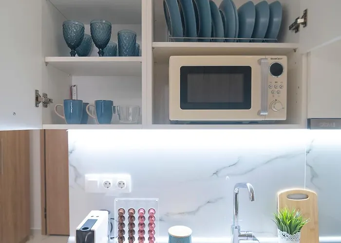 아파트 Lia's Luxury Intown Apartment, Primary Location