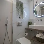Lia's Luxury Intown Apartment, Primary Location *
