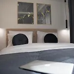 Lia's Luxury Intown Apartment, Primary Location アパート *