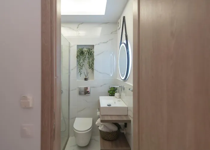 Lia's Luxury Intown Apartment, Primary Location * Salonicco