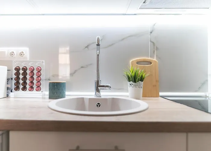 Lia's Luxury Intown Apartment, Primary Location * Θεσσαλονίκη